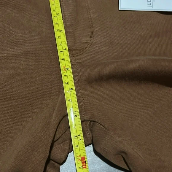 New Judy Blue Tummy Control Bermuda Shorts Small - Picture 12 of 14